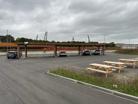 Supercharger Silkeborg med plads til 8 biler